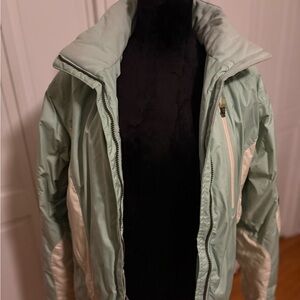 Obermeyer Lolita Women’s Ski/ Snowboard Jacket – Size 10 – Mint/White